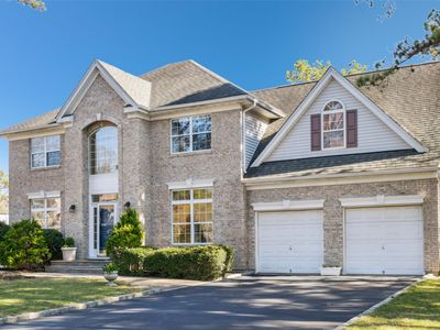 10 Pineland Court, Dix Hills, NY, 11746