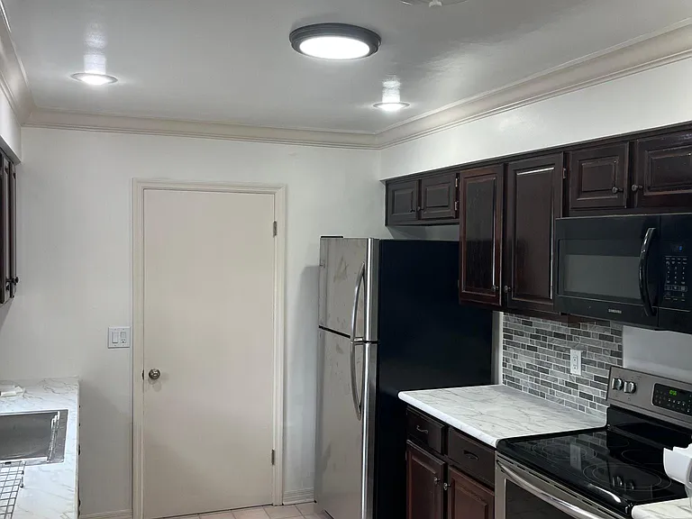 5127 Pelleport Ave — Photo 5