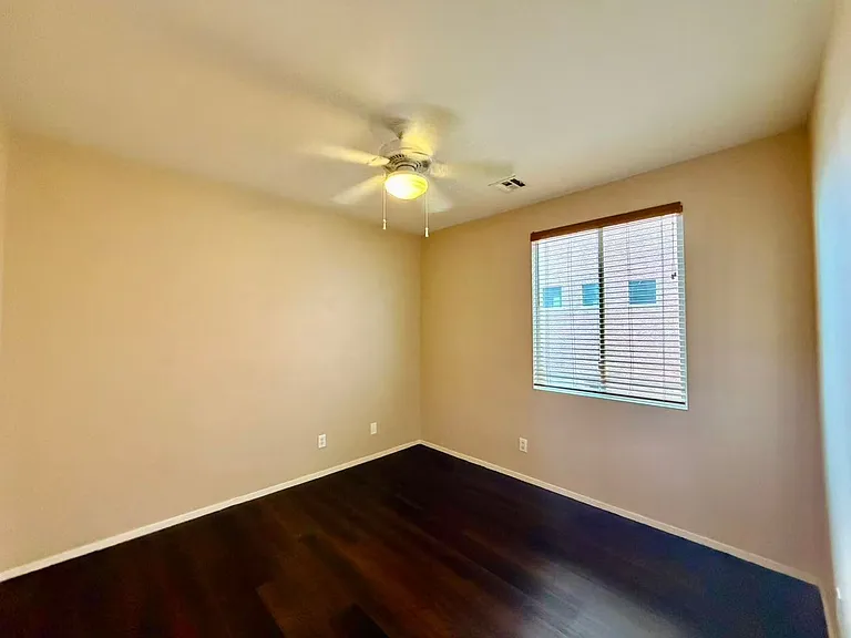 6068 Laughing Creek St — Photo 11