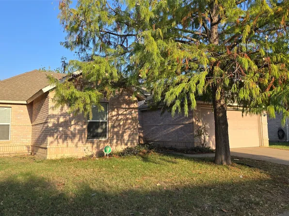 5256 Chessie Cir, Haltom City, TX 76137