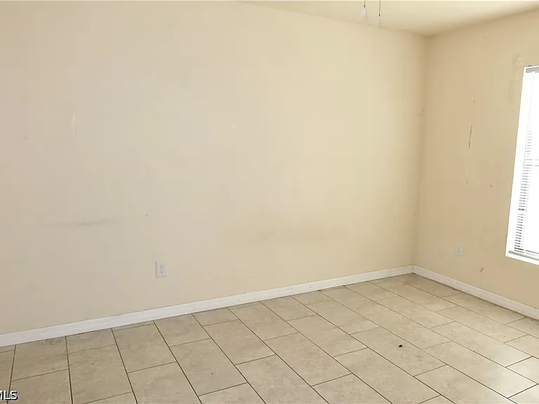 1109 Andalusia Blvd — Photo 7