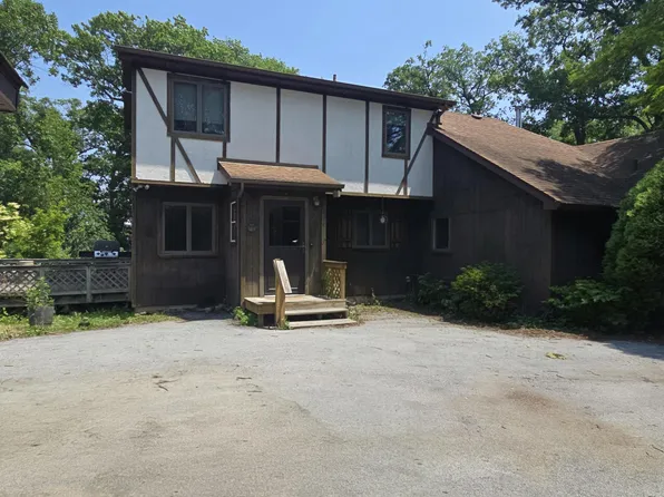 4714 W 121st Ave, Crown Point, IN 46307