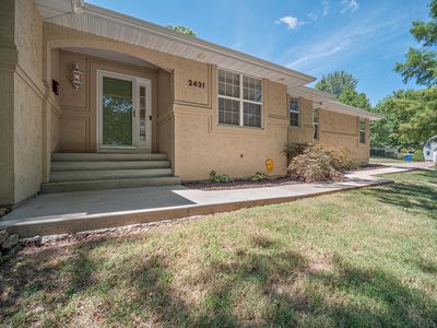 2431 S Catalina Ave, Springfield, MO, 65804