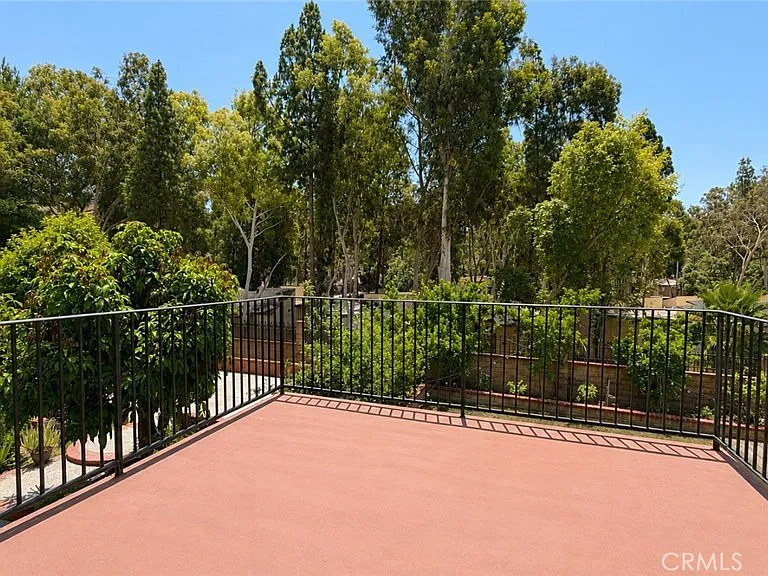 19178 Bel Air Dr — Photo 11