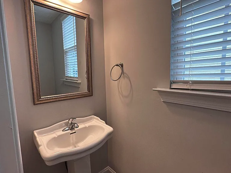 182 Caroleton Dr — Photo 13