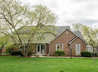 673 Smokey Ln, Carmel, IN 46033