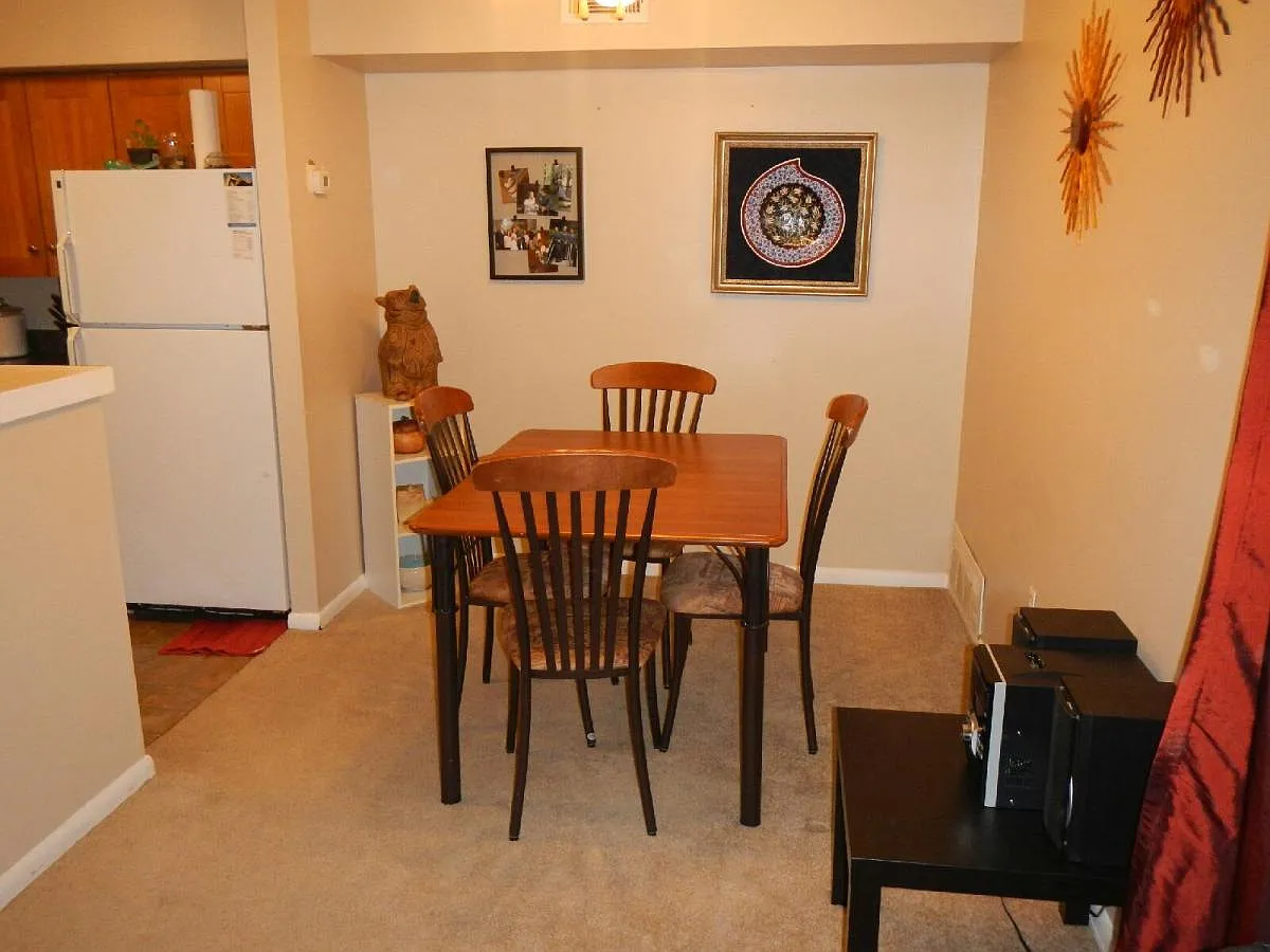 525 West Street — Photo 3