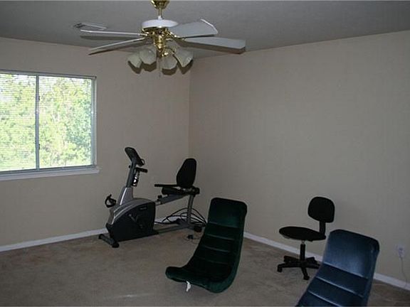 5th image of 2353 Orleans Ln