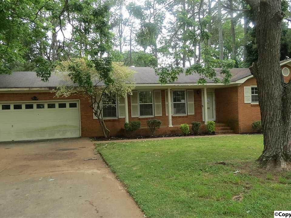 1st image of 302 Glenwood Dr