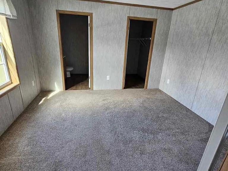 53 Parkview Dr #103 — Photo 11