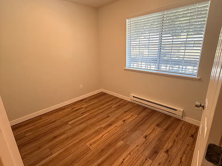 5706 183rd Ave E #3 — Photo 6