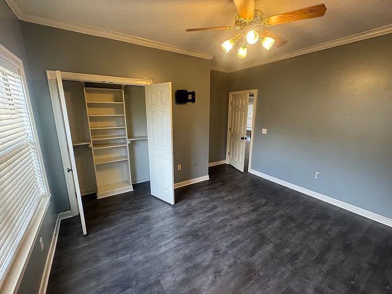 155 Peach St — Photo 5