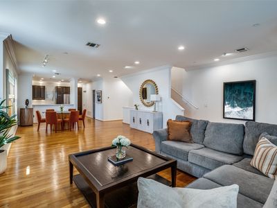 4223 Buena Vista St APT 1, Dallas, TX, 75205
