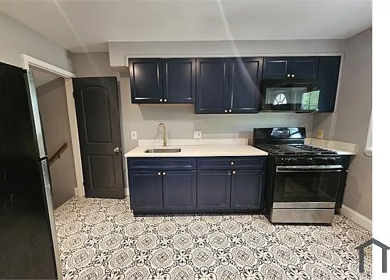 8643 Oak Rd — Photo 3