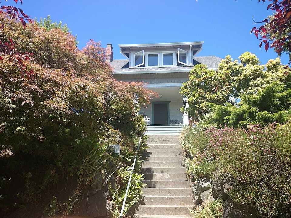 2nd image of 2642 W Crockett St