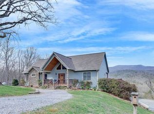 135 Vella Ridge Dr, Hayesville, NC 28904