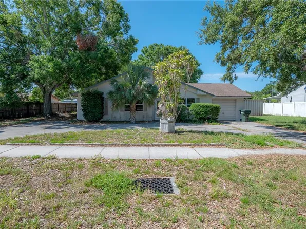 3256 Adrian Ave, Largo, FL 33774