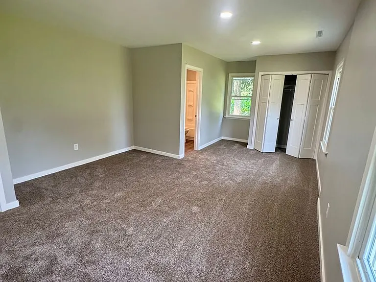 9219 N 100 W — Photo 17