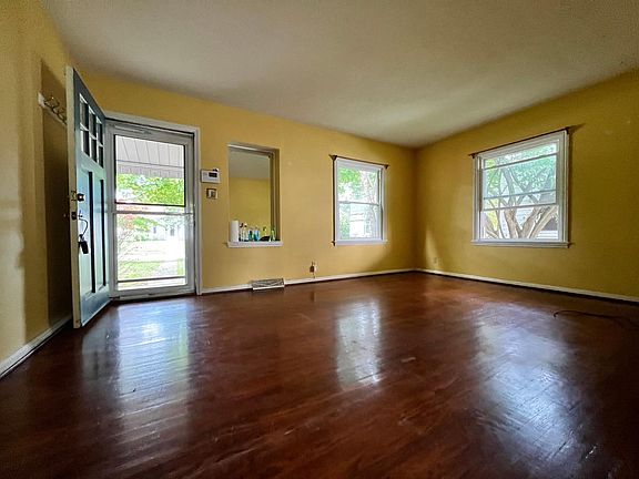 5th image of 645 E Beechwold Blvd