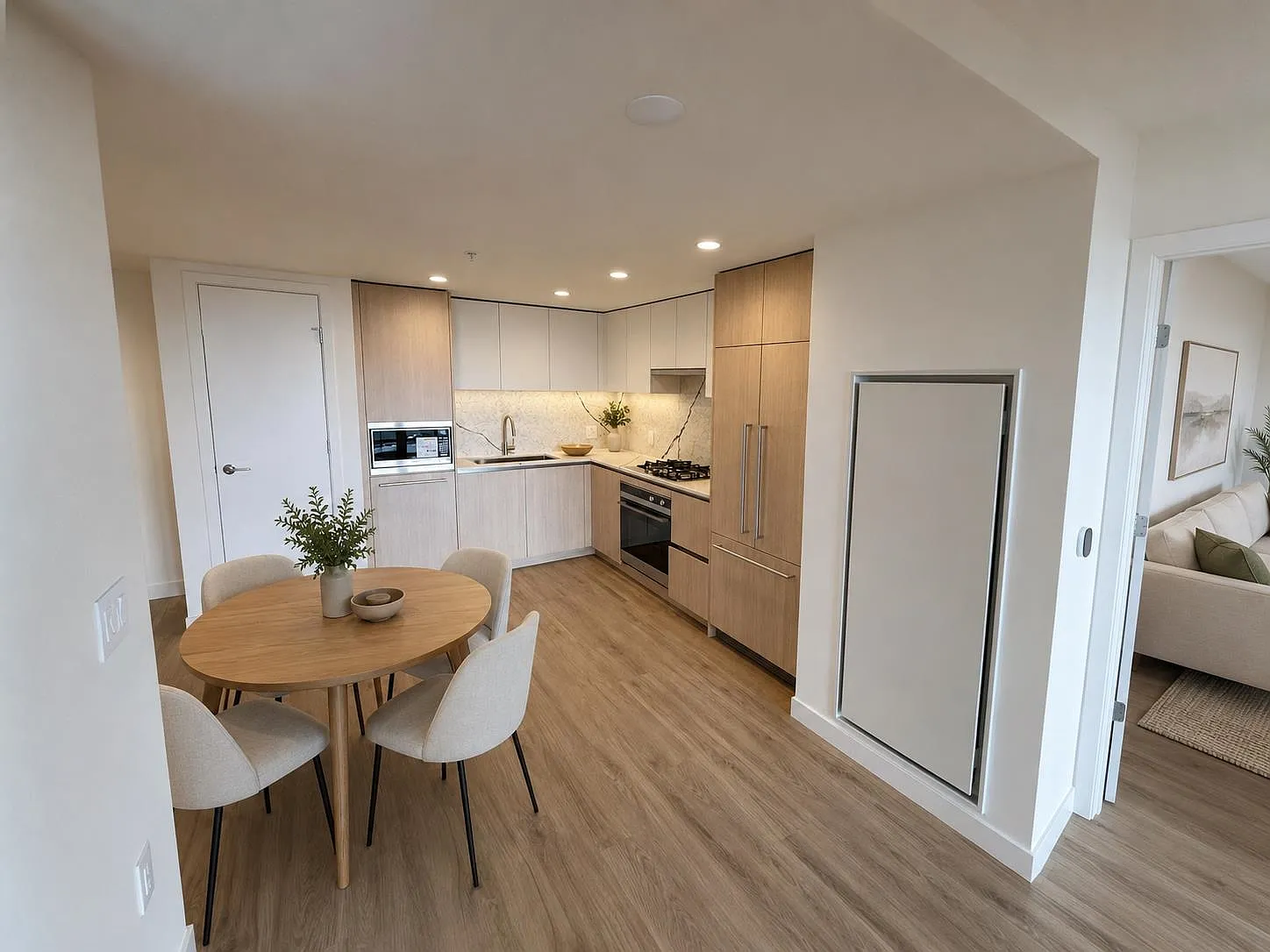 2 bed, 850 sqft, $3,400 — Photo 1