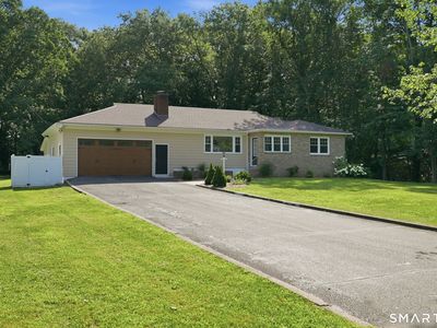 16 Ezra Street, North Haven, CT, 06473