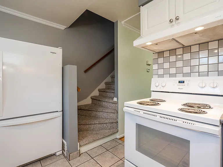 5885 Main St — Photo 7