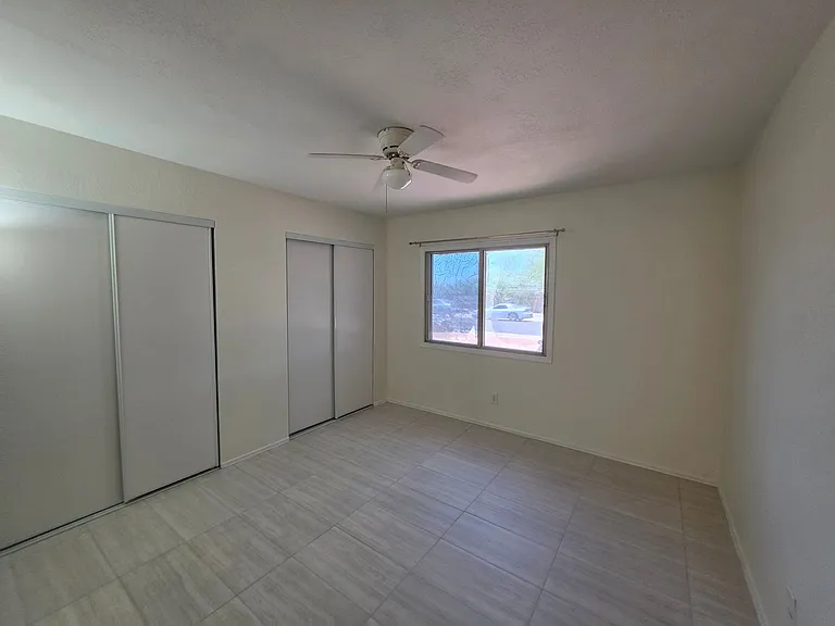 1243 N Oleander St — Photo 21