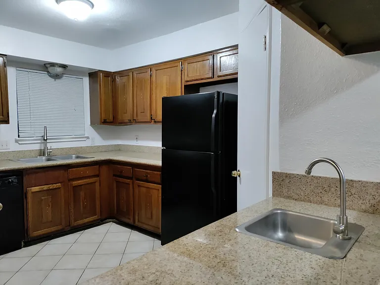 10600 S Gessner Dr #24 — Photo 15