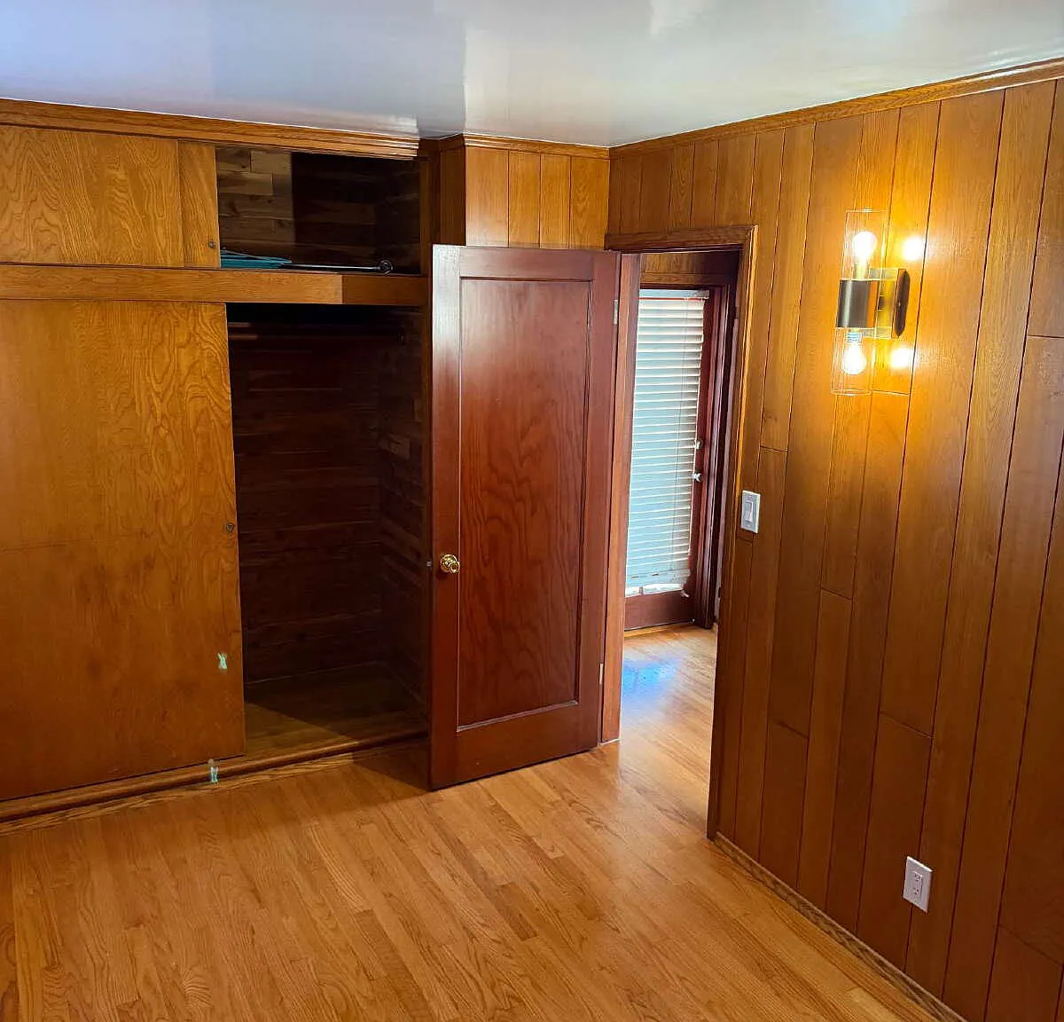 2 bed, 1.0 bath, 712 sqft, $4,800 — Photo 1