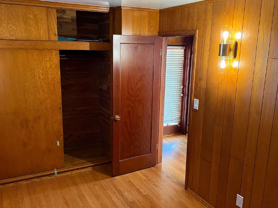 5075 Niagara Ave #27