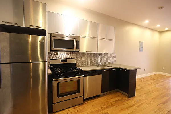 Rented by Nooklyn NYC LLC | media 29