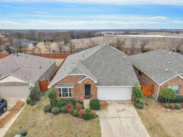 3311 Slate Dr, Heartland, TX 75126