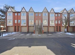 895 Maple Ave #215, Burlington, ON L7S 2H7