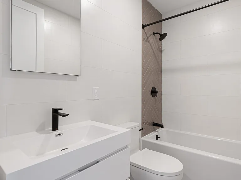 128 Franklin St #3 — Photo 12