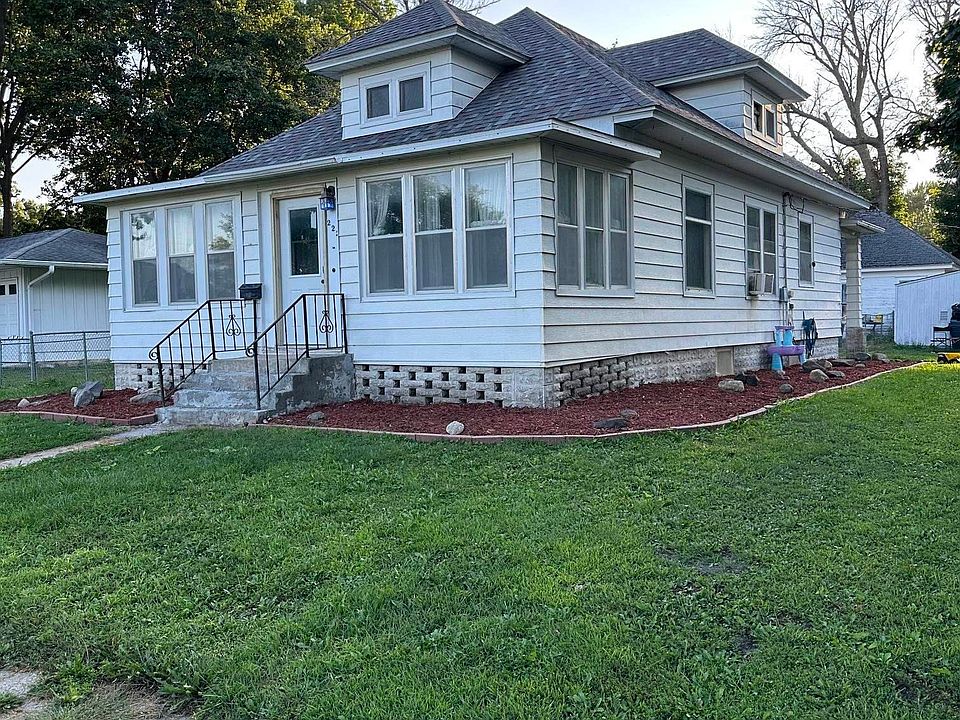 1st image of 222 N Water St