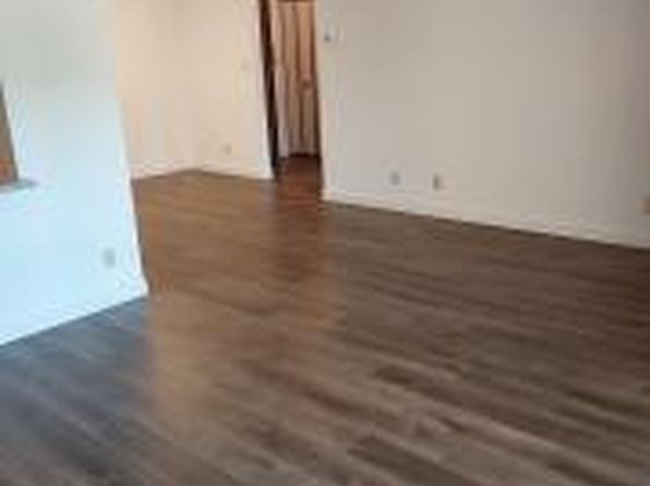 8620 N Port Washington Rd #212
