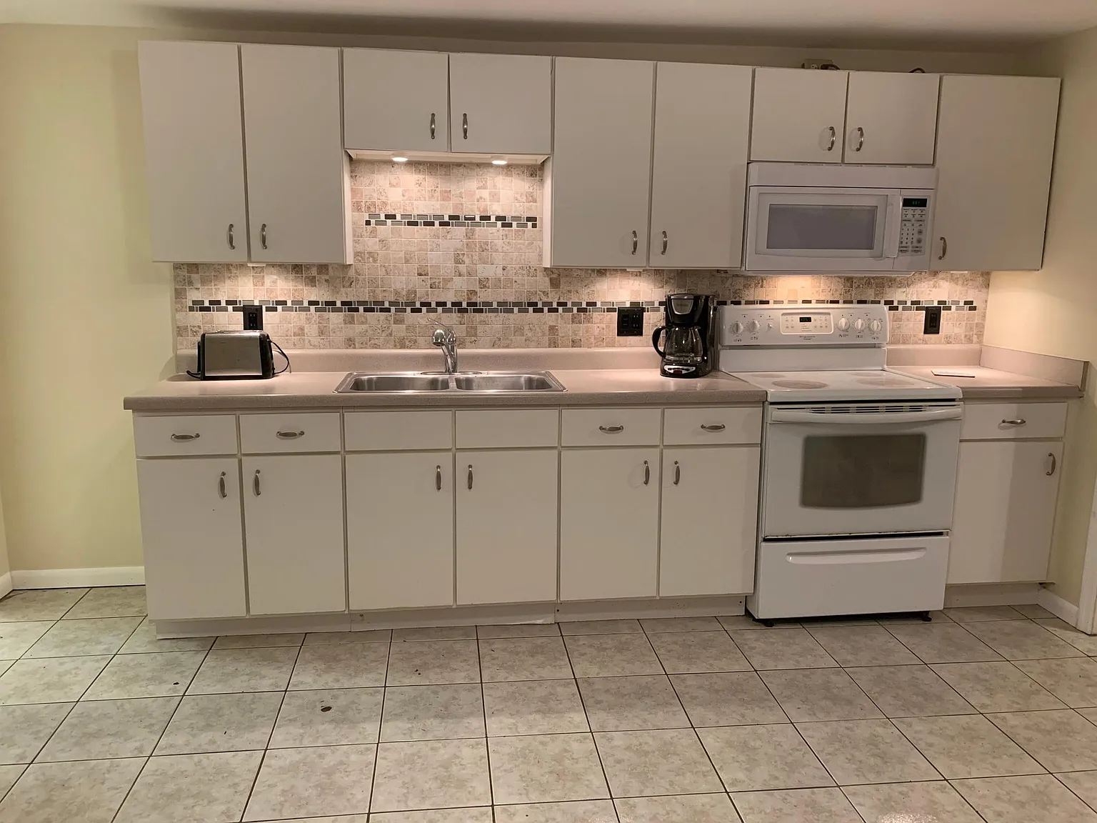 1 bed, 500 sqft, $1,300 — Photo 4