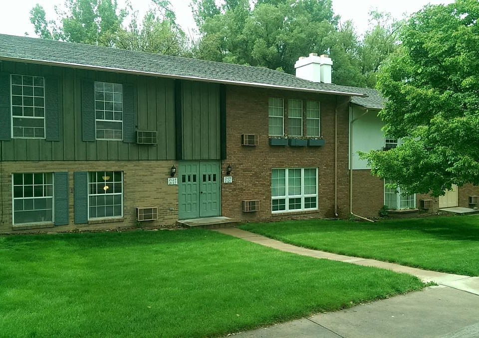 1st image of 2127 19th Ave