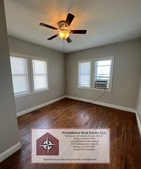 403 Everett St — Photo 3
