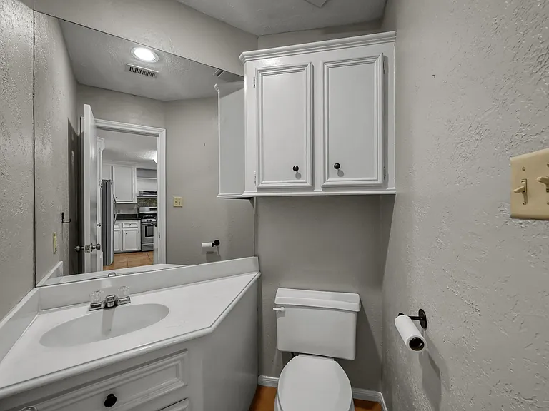 4 Waters Edge St — Photo 15