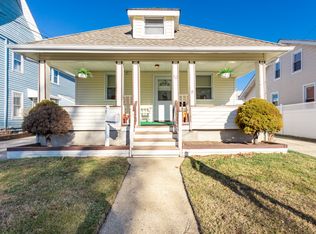 52 Lexington Ave, Freeport, NY 11520
