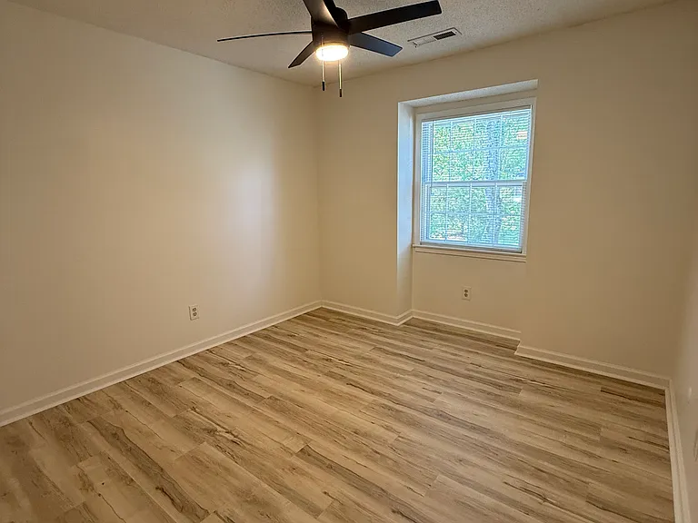 4912 Seabrook Ct — Photo 19