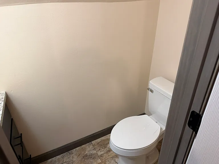 526 Gillham St — Photo 17