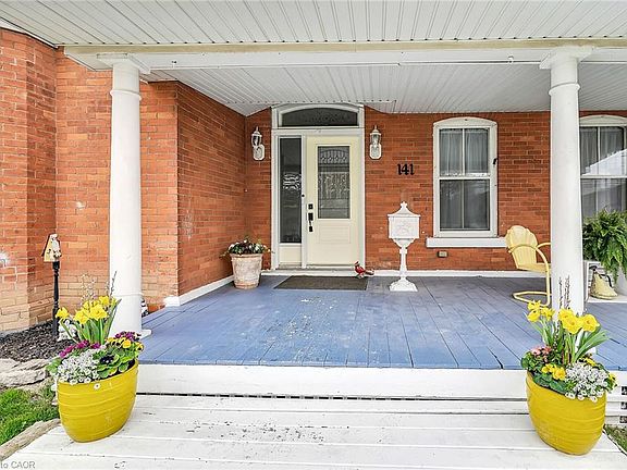 2nd image of 141 Mount Albion Rd