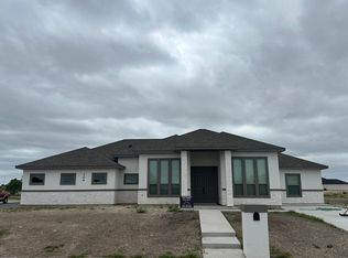 304 Pitaya Ln, Del Rio, TX 78840