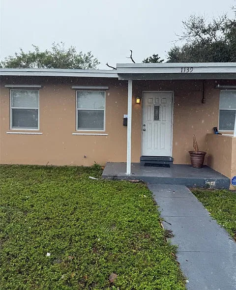 3 bed, 1153 sqft, $2,750 — Photo 1