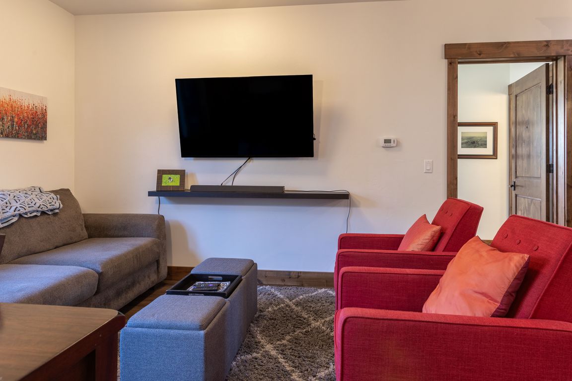 5 Living Area