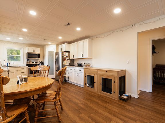 4th image of 520 S 10th St