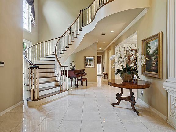 3rd image of 5221 Corinthian Bay Dr