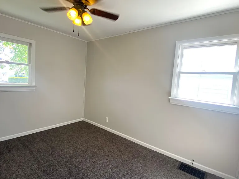 903 W Purtscher Dr — Photo 5